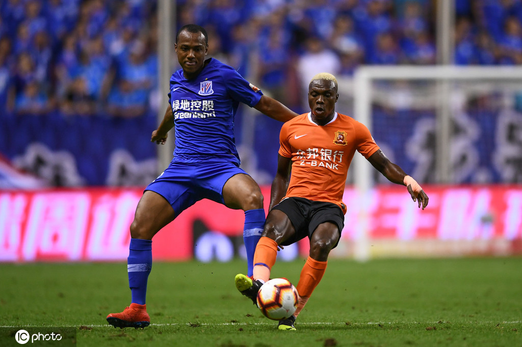 开云体育平台APP-PSG力克TES，Lehends团战一打五激烈交锋入围赛，成为赛场最大亮点