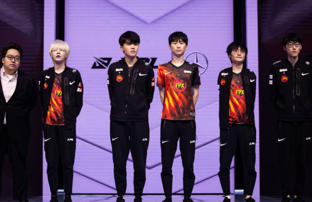 HLE血洗DRX，Elk单局斩获MVP宿命之战成都决赛之夜，点燃全场激情的简单介绍