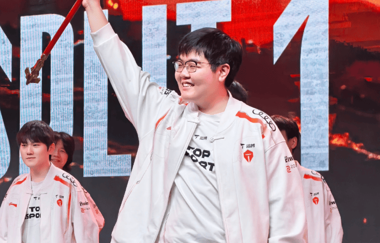 BRO横扫FPX，369单局斩获MVP峡谷大战半决赛，引爆全场热议