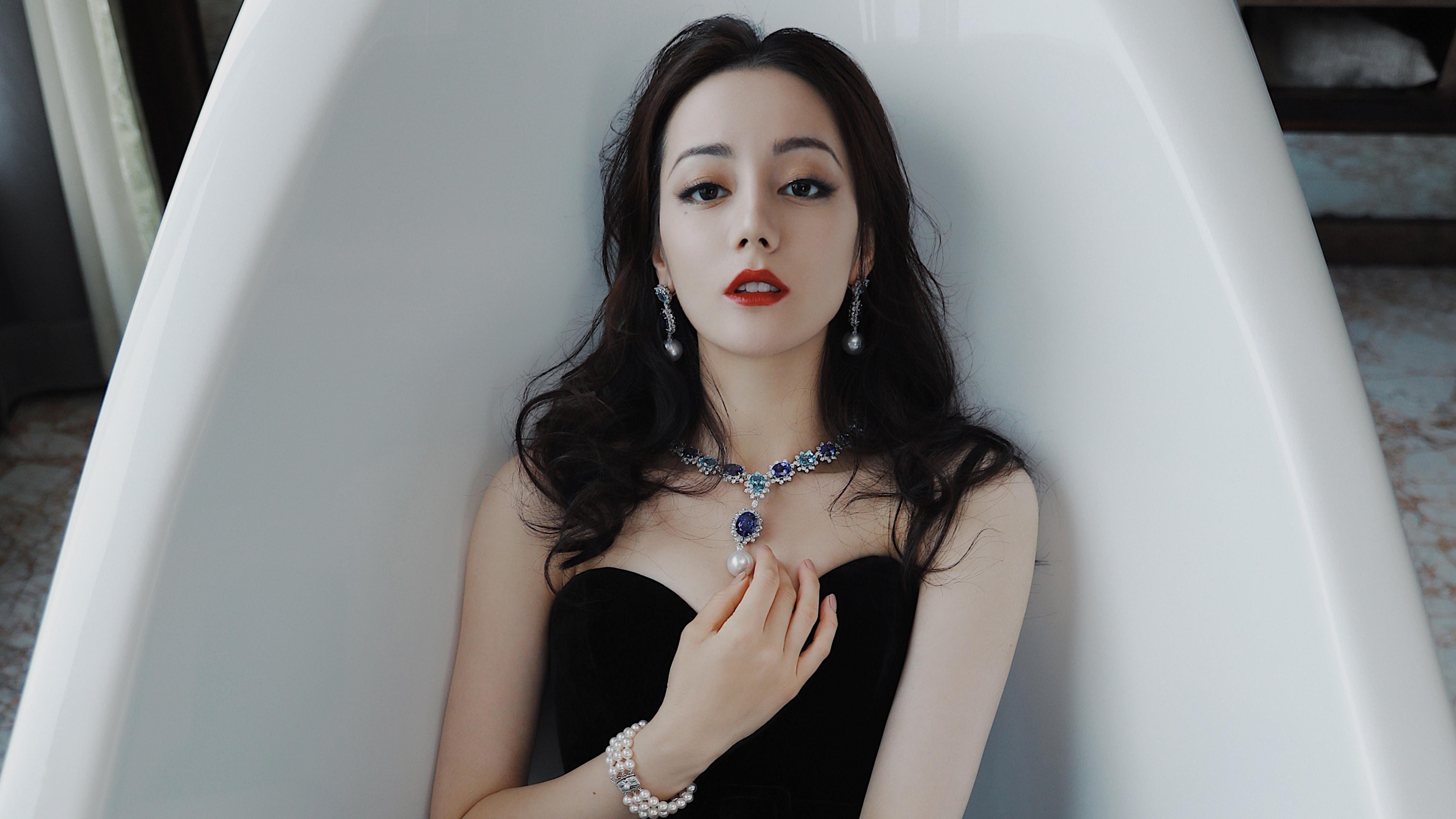 开云官网-冠军密码破译！雷霆靠团队篮球胜北京，戈贝尔用个人天赋接管英超