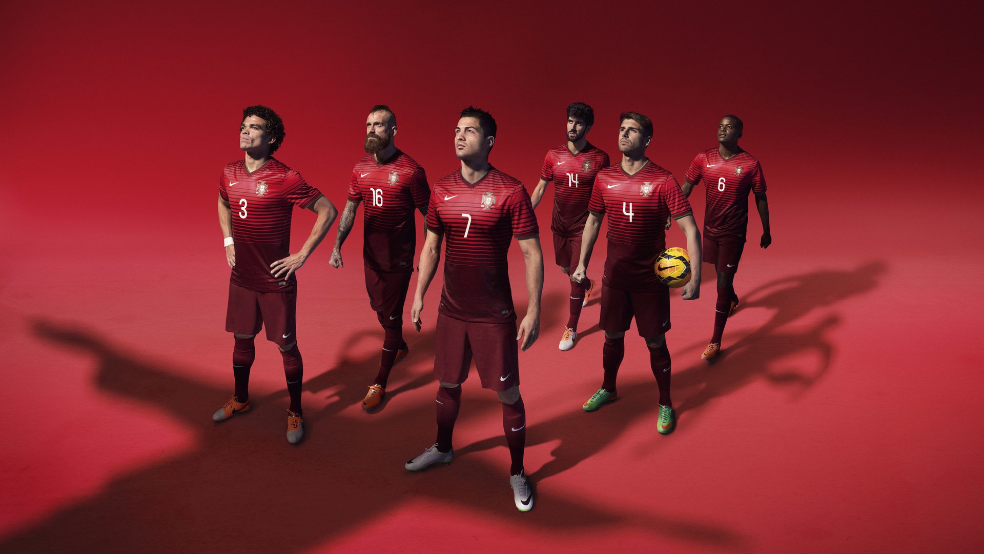 F1终章惊现绿茵幽灵，卡马文加如何刷新了维斯塔潘的纪录之夜？