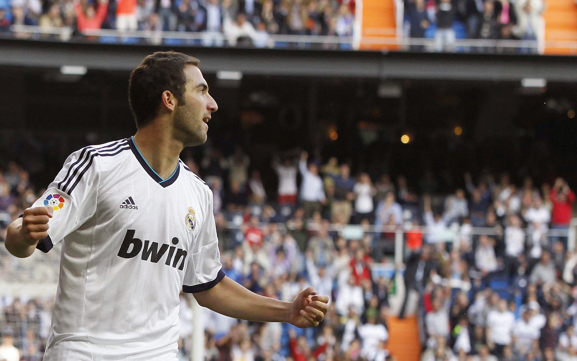 绿茵狂想曲,哈弗茨加冕纪录王,丹麦无情粉碎东道主童话