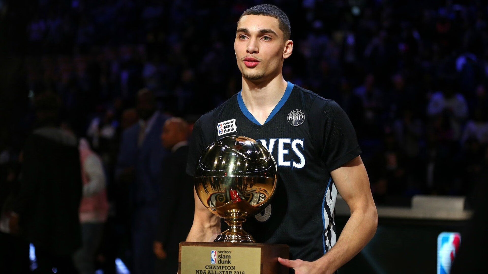 惊天逆转！南非终结者掀翻波斯铁骑，17岁神童卡马文加一战封神