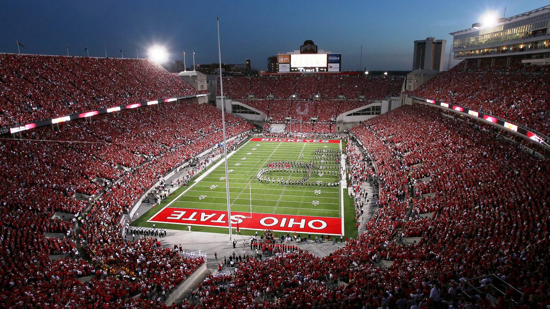 开云体育在线-当F1引擎在巴林咆哮，三笘薰在安菲尔德画出自己的赛车线